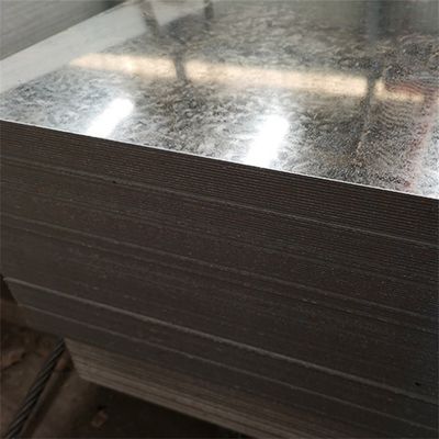 Großes Lager Dx51d Dx52d Dx53d Verzinktes Stahlblech mit leicht geölter Oberfläche und ±1% Toleranz