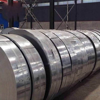 Regelmäßiger Spangeltyp, benutzerdefinierte Größe 0,6 mm Galvanized Steel Striped Coil zur Herstellung kleiner Werkzeuge