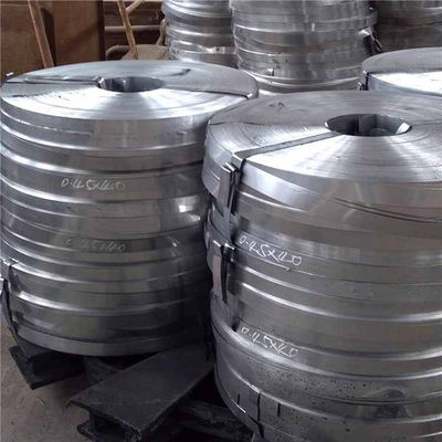 Regelmäßiger Spangeltyp, benutzerdefinierte Größe 0,6 mm Galvanized Steel Striped Coil zur Herstellung kleiner Werkzeuge