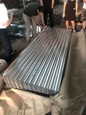 Hot Demand Regular Spangle Galvanisiertes Eisen Dachblech mit kundenspezifischen Breite und Größen 600-1250mm